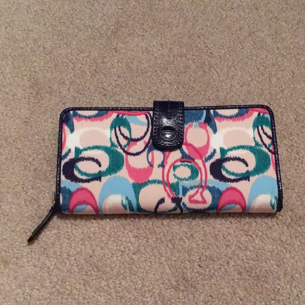 EUC Coach Wallet